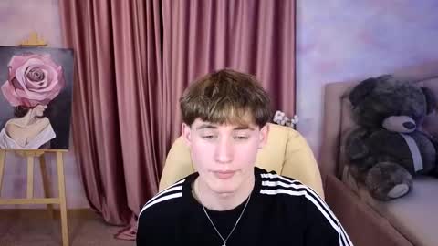 Snapshot of evan__joy chatting on February 6, 2026, 11:08 pm Evan online show from February 6, 2026, 11:08 pm