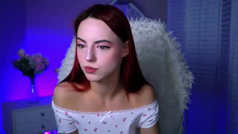 Eva  online show from October 10, 2025, 12:37 pm