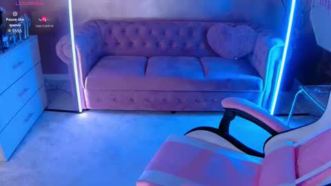 Eva online show from September 28, 2025, 4:23 pm