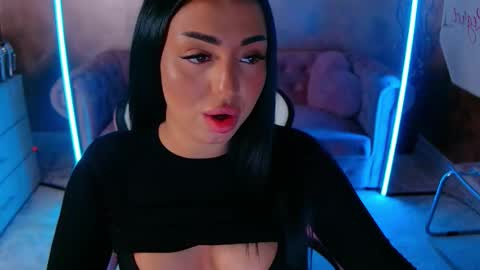 Eva online show from October 19, 2025, 5:13 pm