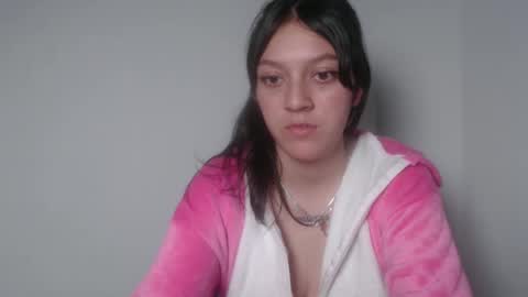 eva  online show from October 7, 2025, 2:53 am