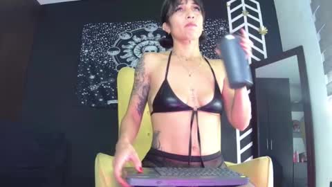  Eva online show from December 22, 2025, 7:22 pm