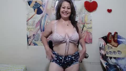 Eva online show from October 14, 2025, 8:20 pm