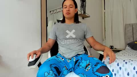 Snapshot of evans_king chatting on November 1, 2025, 3:47 pm Evan online show from November 1, 2025, 3:47 pm