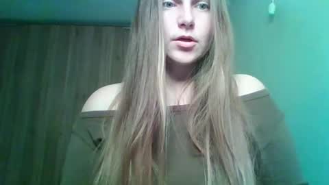 evasapples2026 online show from March 15, 2026, 8:26 pm