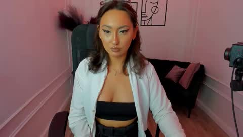 evasarazardje online show from October 10, 2025, 8:08 pm