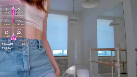 Eva online show from September 12, 2025, 5:40 am