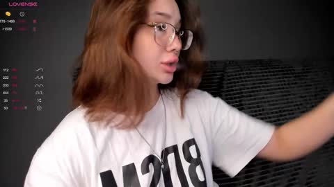 Snapshot of evaveenus chatting on February 24, 2025, 9:10 am evaveenus online show from February 24, 2025, 9:10 am