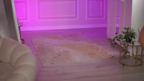 Eva online show from January 13, 2026, 8:58 pm