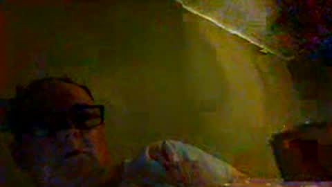 Snapshot of eve1luvsray chatting on February 8, 2025, 3:41 am eve1luvsray online show from February 8, 2025, 3:41 am