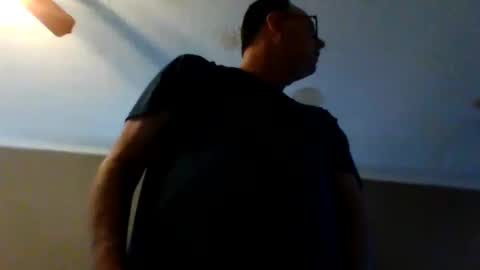 Snapshot of eve1luvsray chatting on February 8, 2026, 10:24 pm eve1luvsray online show from February 8, 2026, 10:24 pm