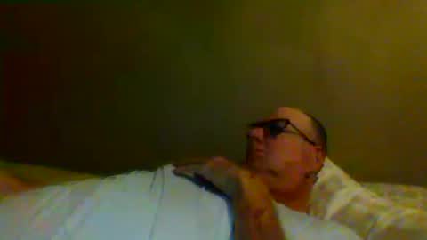 eve1luvsray online show from April 2, 2026, 10:51 pm