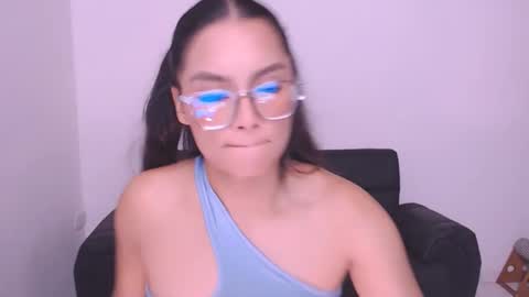 Snapshot of eve_rox18 chatting on December 29, 2024, 6:14 am Eve Rox18 online show from December 29, 2024, 6:14 am