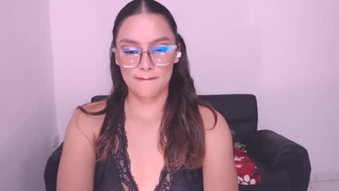 Snapshot of eve_rox18 chatting on January 14, 2025, 5:51 am Eve Rox18 online show from January 14, 2025, 5:51 am