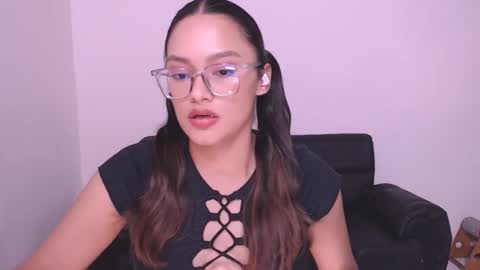 Snapshot of eve_rox18 chatting on January 29, 2025, 10:48 am Eve Rox18 online show from January 29, 2025, 10:48 am