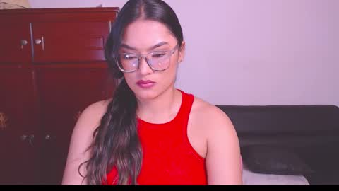 Snapshot of eve_rox18 chatting on September 10, 2025, 10:26 am Eve Rox18 online show from September 10, 2025, 10:26 am