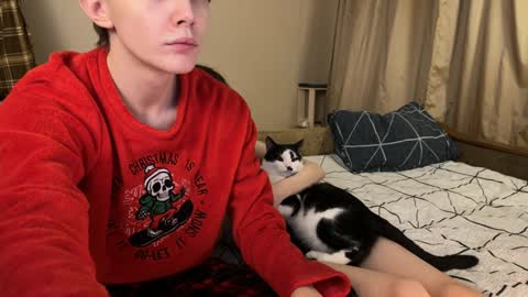 Snapshot of eveandrobert chatting on January 20, 2025, 2:11 am EveRobert online show from January 20, 2025, 2:11 am