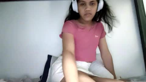 Snapshot of eveee228 chatting on October 11, 2025, 3:39 am eveee228 online show from October 11, 2025, 3:39 am