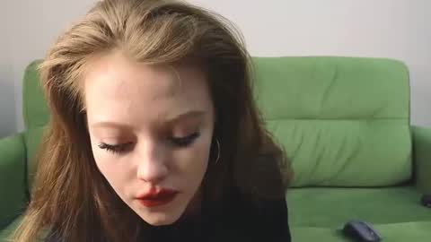 Snapshot of eveleen_soleen chatting on October 31, 2025, 2:51 pm Eveleen online show from October 31, 2025, 2:51 pm