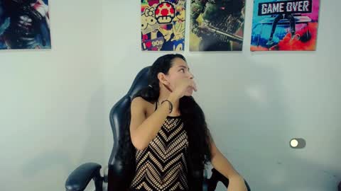 Evelin online show from December 15, 2024, 2:08 am