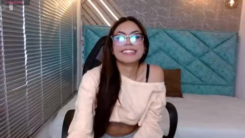 Snapshot of eveline_figeroa chatting on March 8, 2025, 10:45 pm Eveline online show from March 8, 2025, 10:45 pm