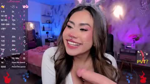 Snapshot of eveline_figeroa chatting on October 27, 2025, 7:29 pm Eveline online show from October 27, 2025, 7:29 pm