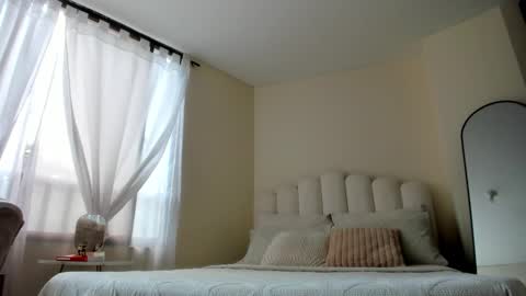 Eve online show from November 11, 2025, 5:57 pm