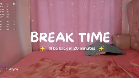 Snapshot of evelyn_evelyn chatting on March 4, 2025, 7:22 pm evelyn evelyn online show from March 4, 2025, 7:22 pm