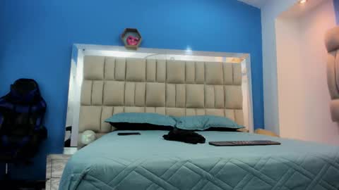 Snapshot of evelyn_isabella chatting on January 13, 2026, 12:16 am Isabella online show from January 13, 2026, 12:16 am