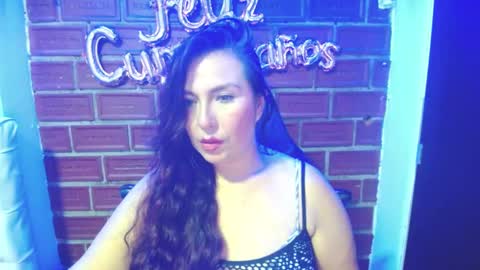 Snapshot of evelyn_mature19 chatting on February 22, 2025, 7:14 pm Juliana online show from February 22, 2025, 7:14 pm