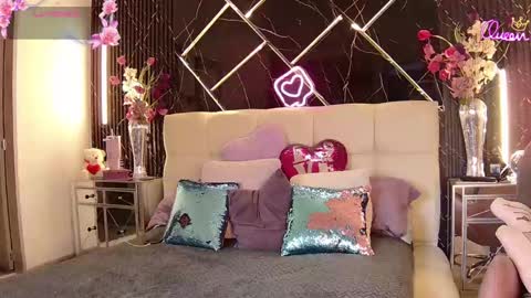 EvelynaGrey online show from May 21, 2026, 7:04 am