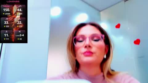 evelyne_rose online show from February 26, 2025, 12:36 pm