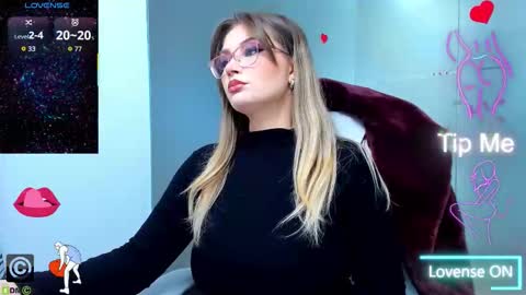 evelyne_rose online show from December 19, 2025, 6:31 am