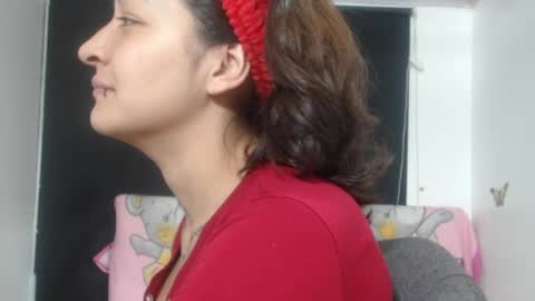 Evelyne online show from April 11, 2026, 3:11 am