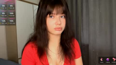 Snapshot of evelynhudson chatting on June 2, 2026, 9:33 am Evelyn Velvet online show from June 2, 2026, 9:33 am
