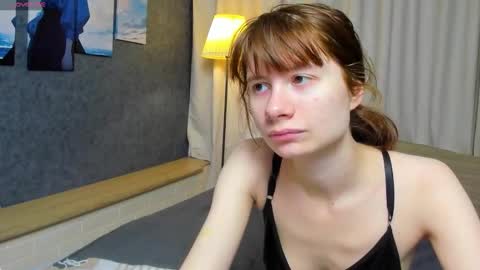 Evelyn online show from October 19, 2025, 3:12 pm