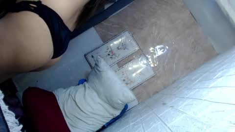 Snapshot of eves_candy chatting on September 19, 2025, 2:57 am Chloe mae online show from September 19, 2025, 2:57 am