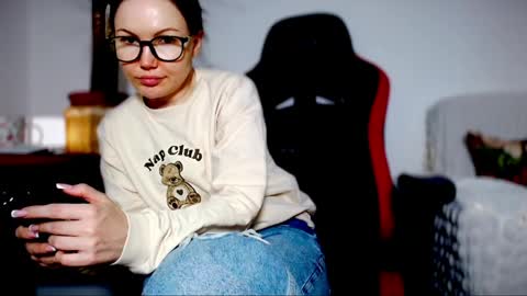 Goddes 1 online show from April 20, 2026, 6:53 pm