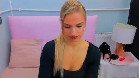 Snapshot of evettegold chatting on September 24, 2025, 8:45 pm Eve online show from September 24, 2025, 8:45 pm