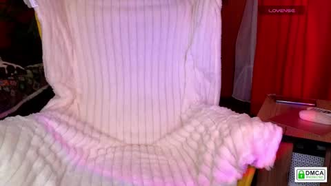 evi_brook online show from April 14, 2026, 4:35 pm