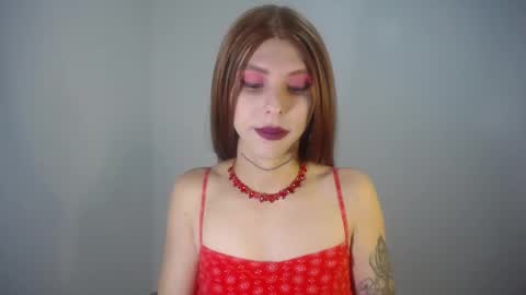 Evi online show from February 4, 2025, 9:20 pm