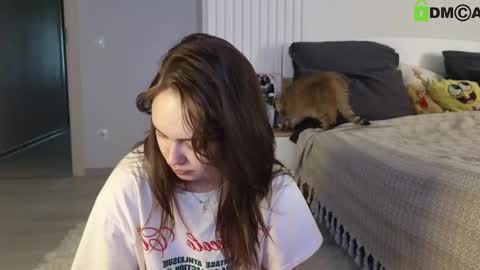 evi_woow online show from March 7, 2025, 10:43 pm