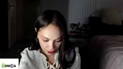 evi_woow online show from February 5, 2026, 5:17 pm