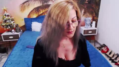 Evia online show from January 7, 2025, 11:03 pm