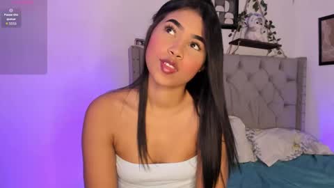 Ivi Alejandra  online show from December 3, 2025, 4:27 pm