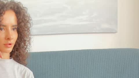 Snapshot of evienne_ chatting on June 6, 2026, 9:47 am Evienne online show from June 6, 2026, 9:47 am