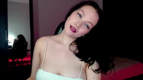 Lessie online show from November 21, 2025, 8:29 pm