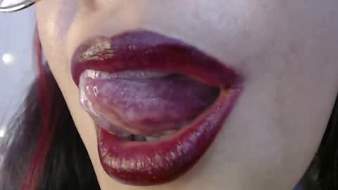 Evoleth online show from December 12, 2024, 5:20 am