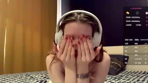 Snapshot of evonnesilvestre chatting on September 16, 2025, 9:21 am Eva online show from September 16, 2025, 9:21 am