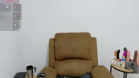 evvaa_moon online show from June 6, 2026, 12:32 pm